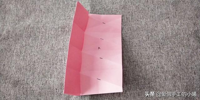 制作礼品盒简朴又好看 实用礼品包装折纸