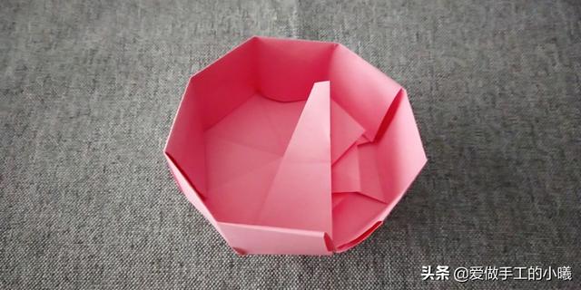 制作礼品盒简朴又好看 实用礼品包装折纸